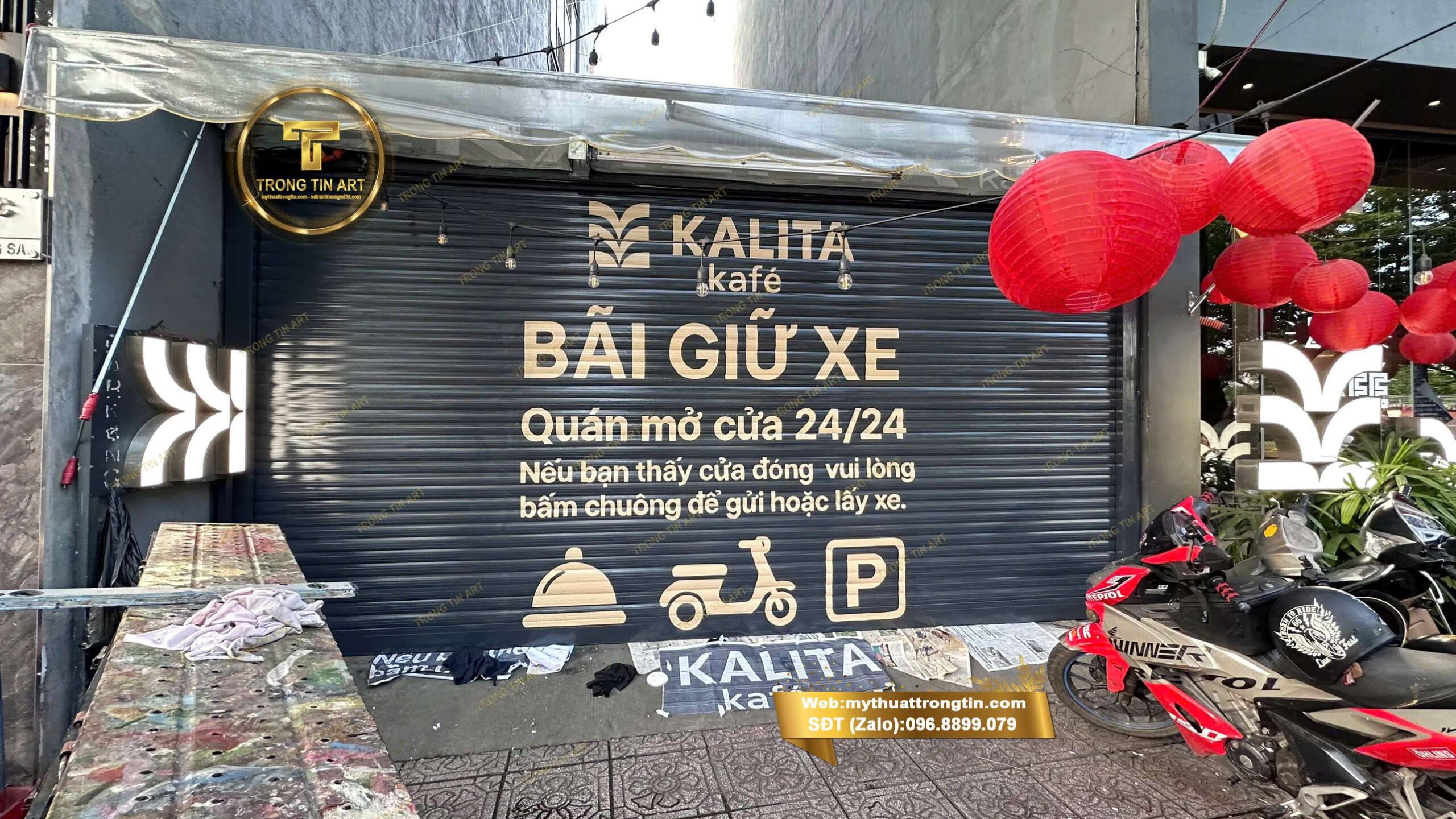 vẽ logo trên cửa cuốn,vẽ tranh cửa cuốn,vẽ cửa cuốn đẹp,vẽ tranh tường cửa cuốn,vẽ logo thương hiệu lên cửa cuốn,vẽ tranh quảng cáo cửa cuốn